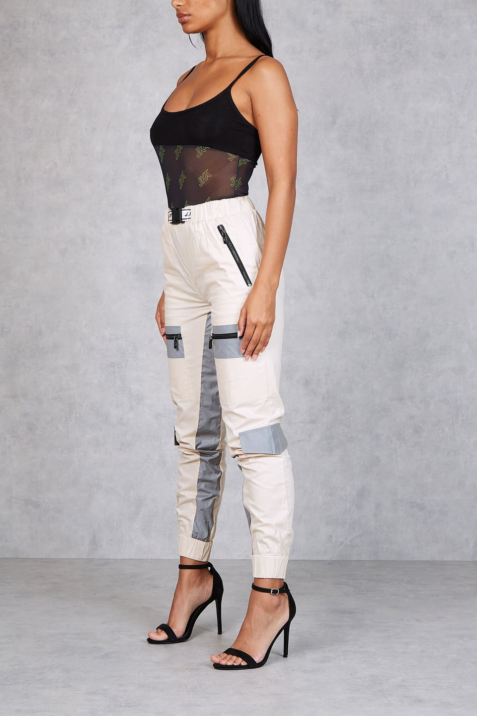 Kazuya Reflective Cargo Pants - Beige