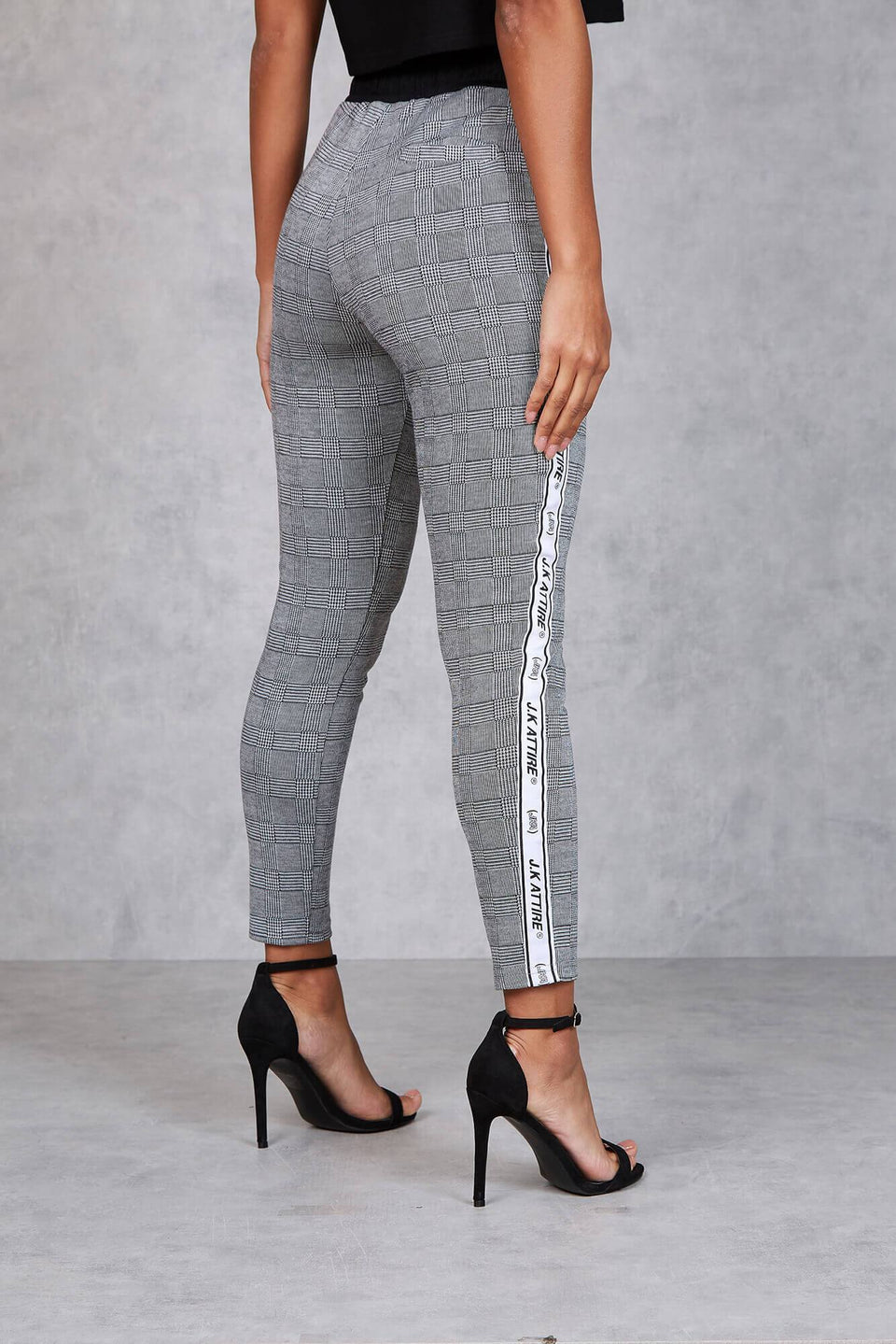 Bordeaux Checked Cropped Trousers - Grey