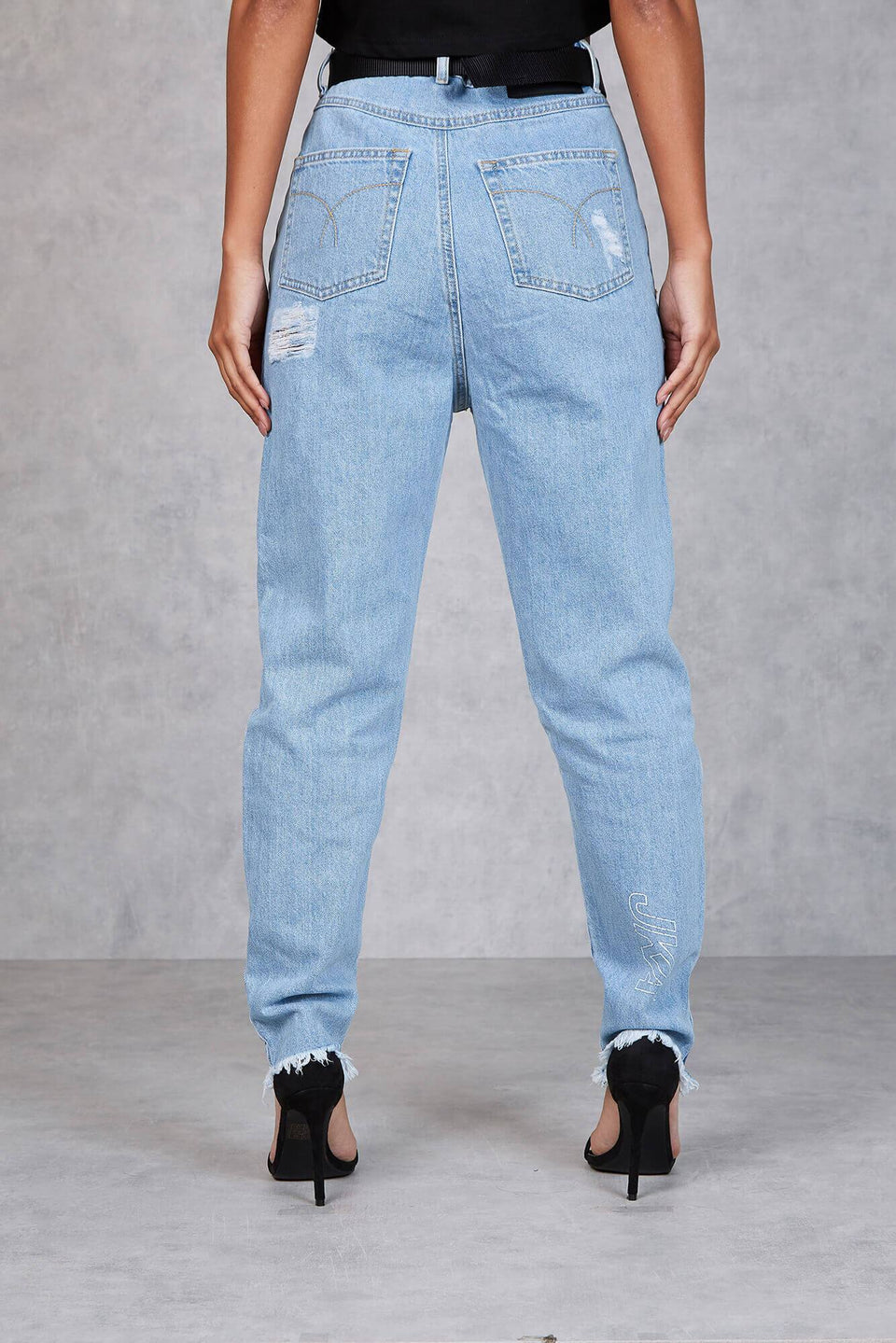 Beverley High Waisted Deconstructed Mom Jeans - Blue